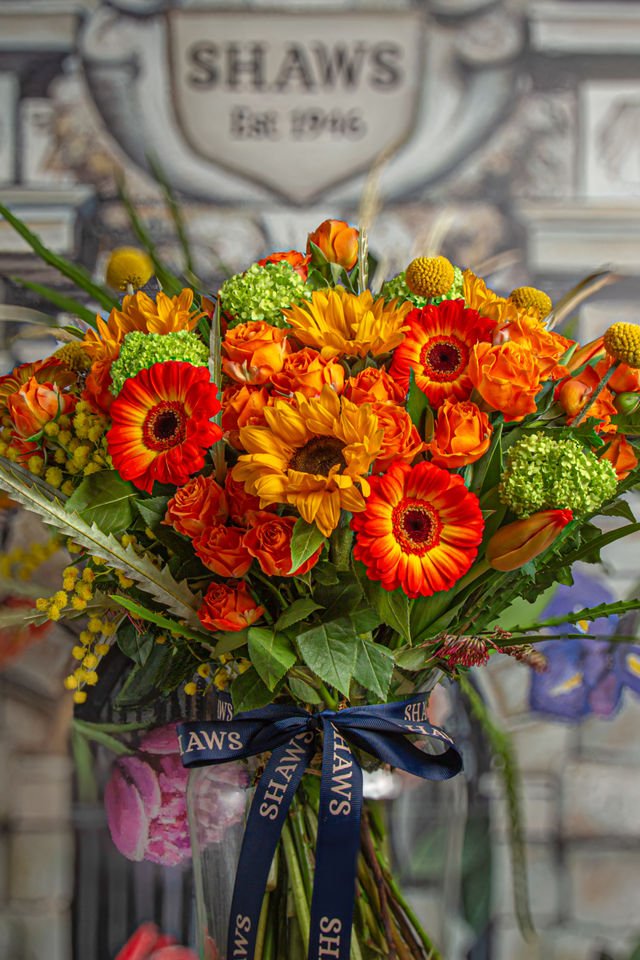Summer lovin floral arrangement by Shaws of Covent Garden - view 3